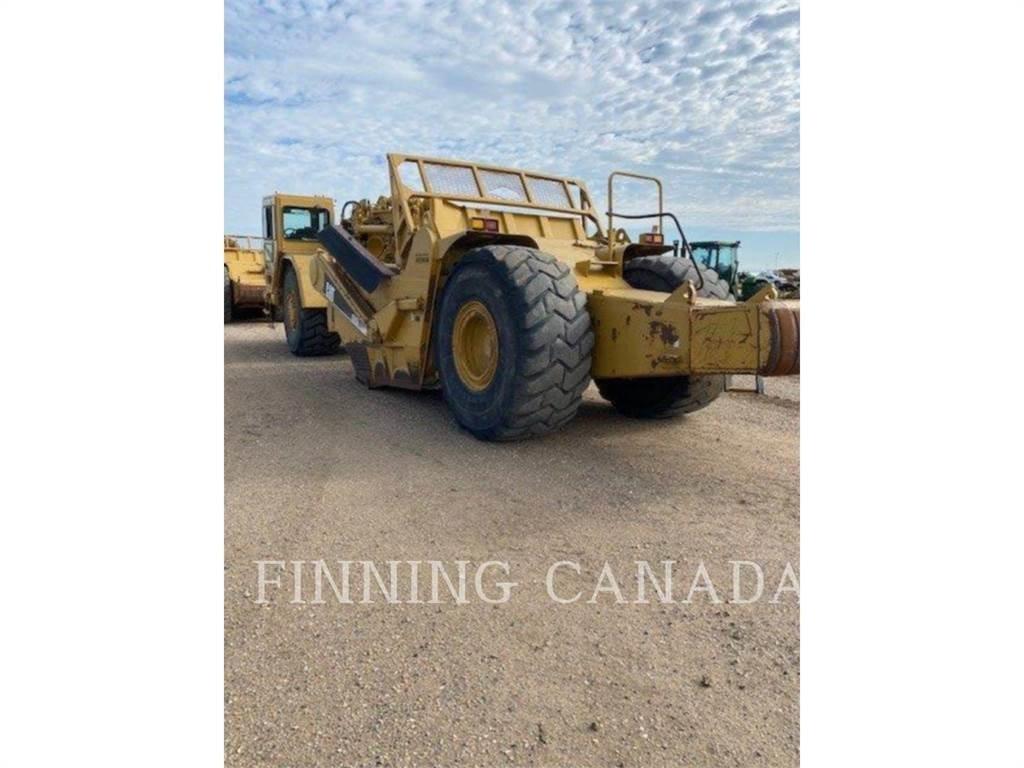 CAT 621G Skrobaki