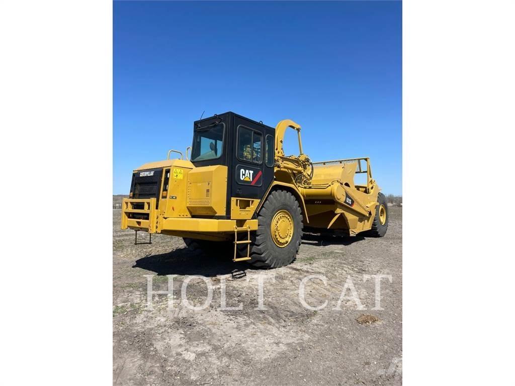 CAT 621G Skrobaki