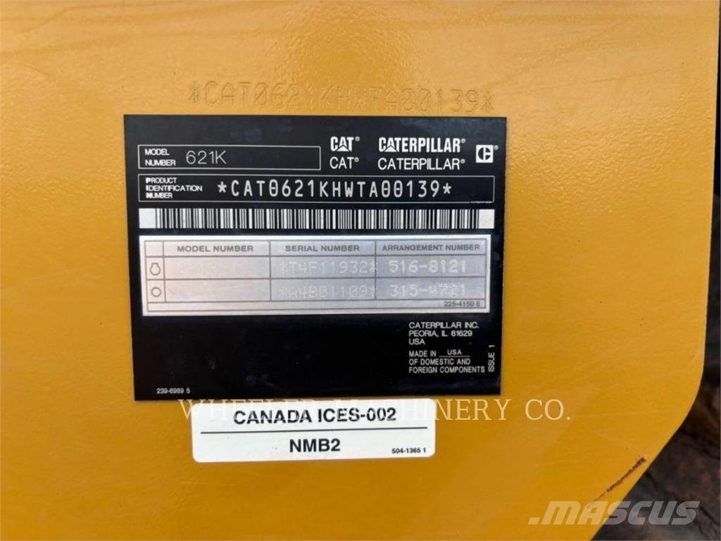 CAT 621K Skrobaki