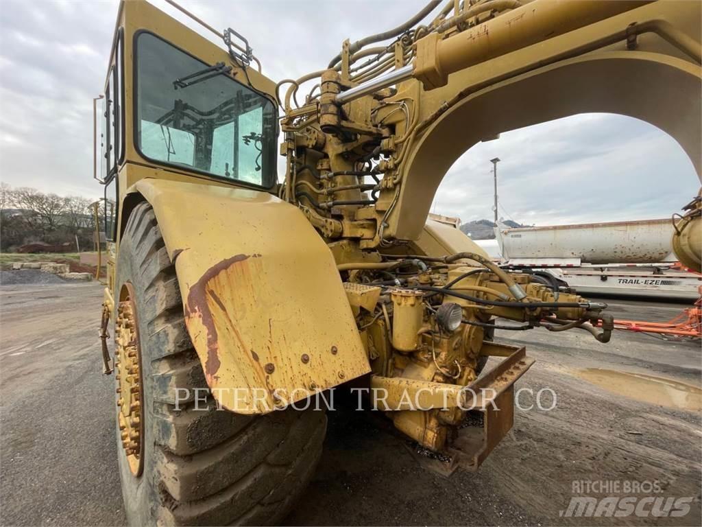 CAT 623E Skrobaki