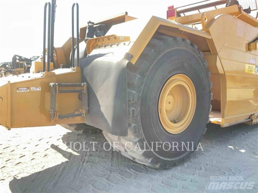 CAT 623K Skrobaki