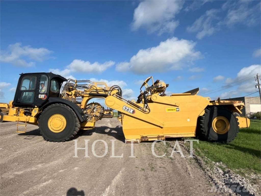 CAT 623K Skrobaki