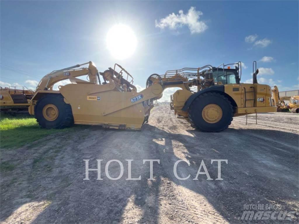 CAT 623K Skrobaki