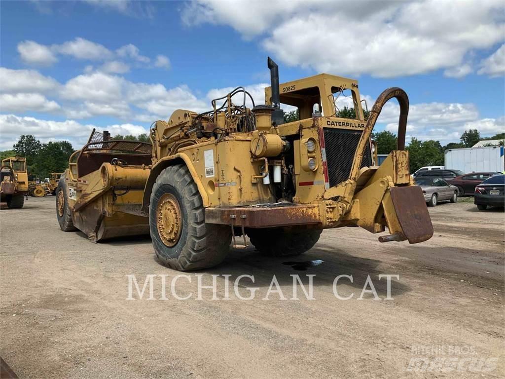 CAT 627B Skrobaki