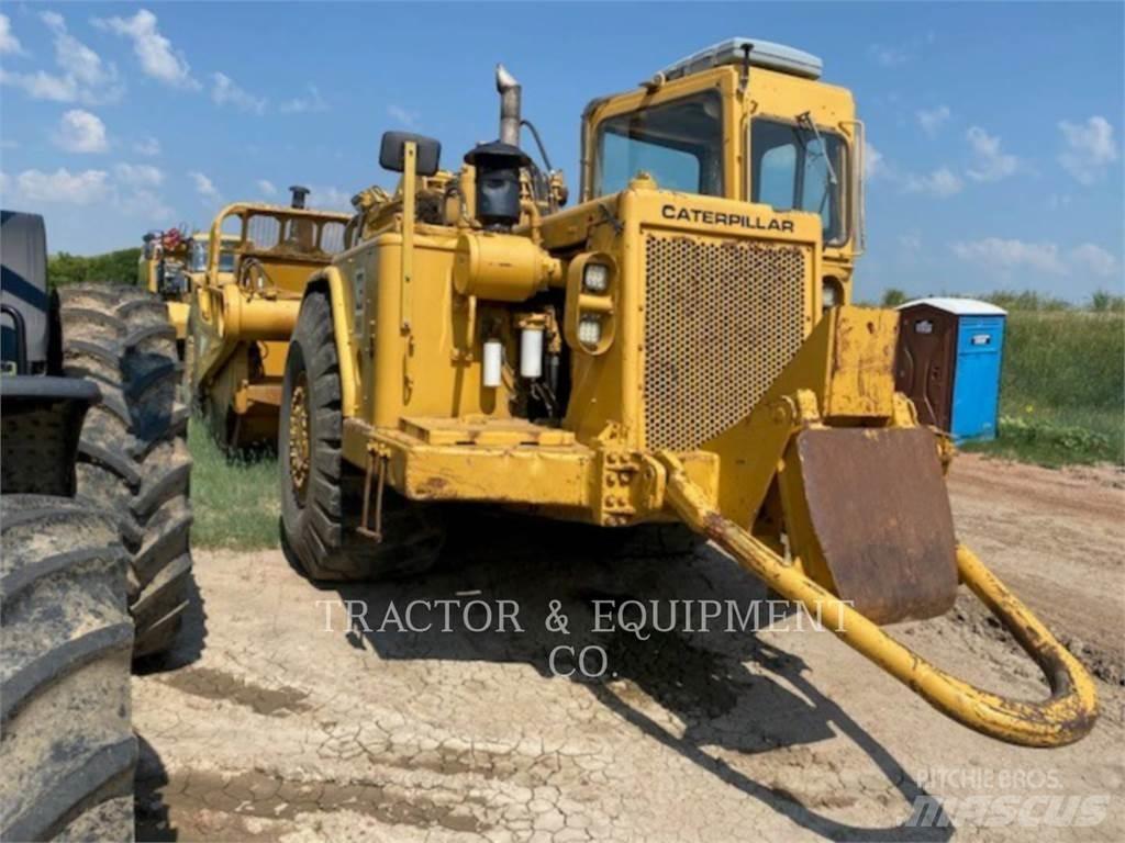 CAT 627B Skrobaki