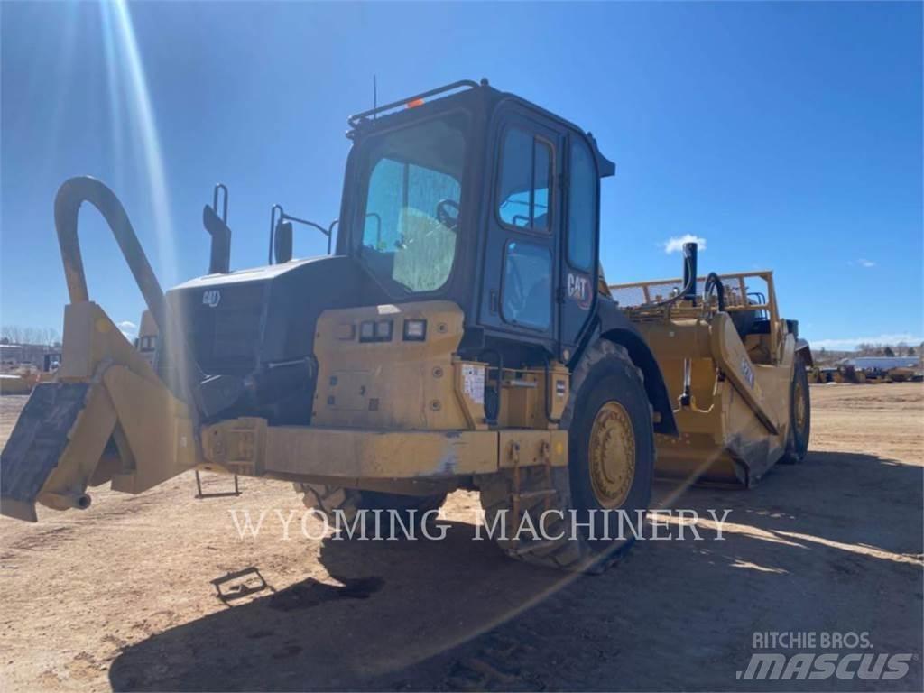 CAT 627K Skrobaki