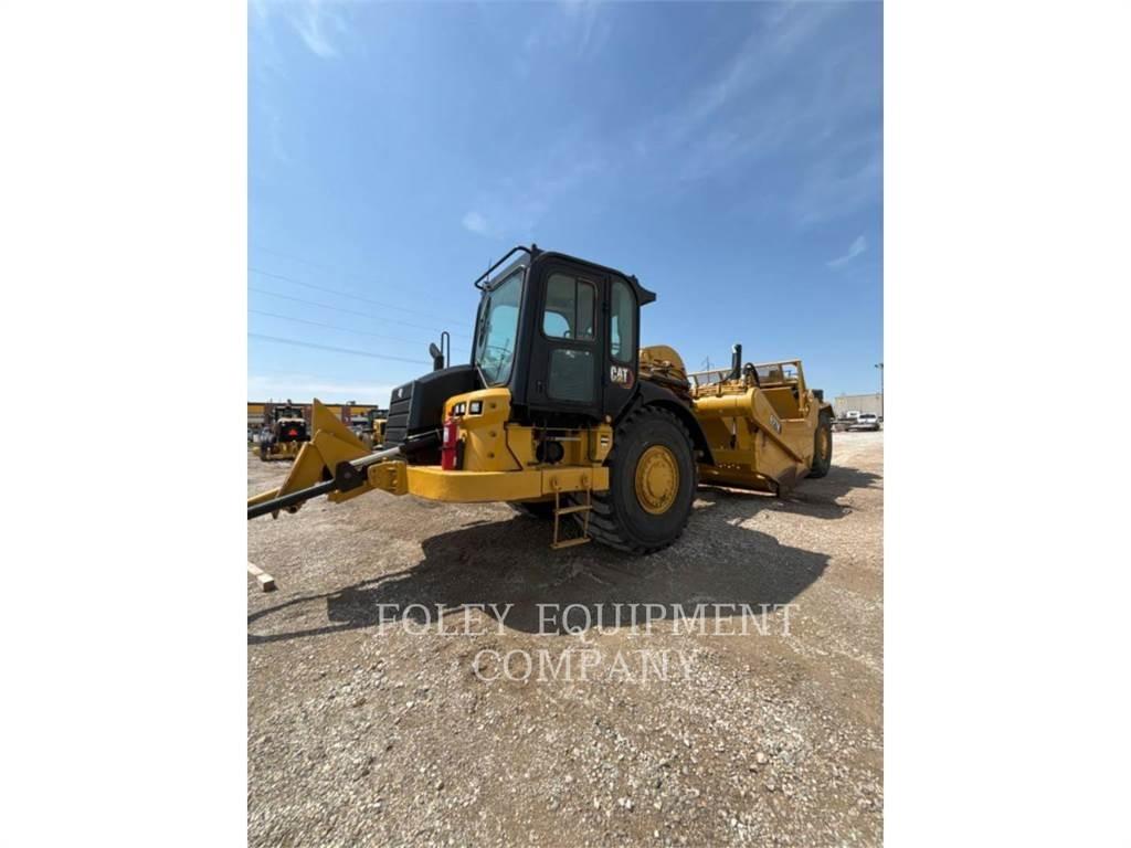 CAT 627K Skrobaki