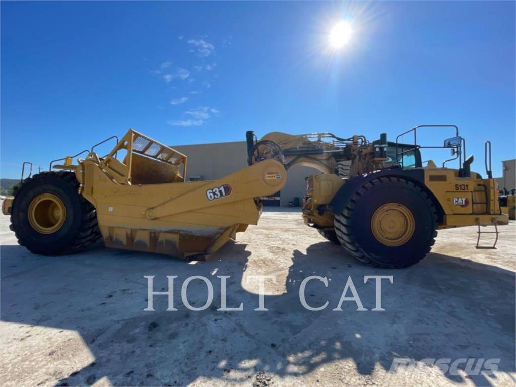 CAT 631 Skrobaki