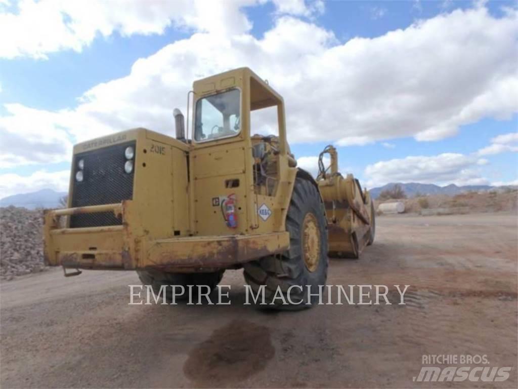 CAT 631D Skrobaki