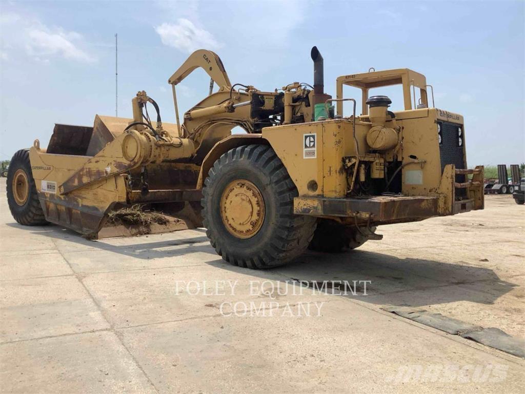 CAT 631D Skrobaki