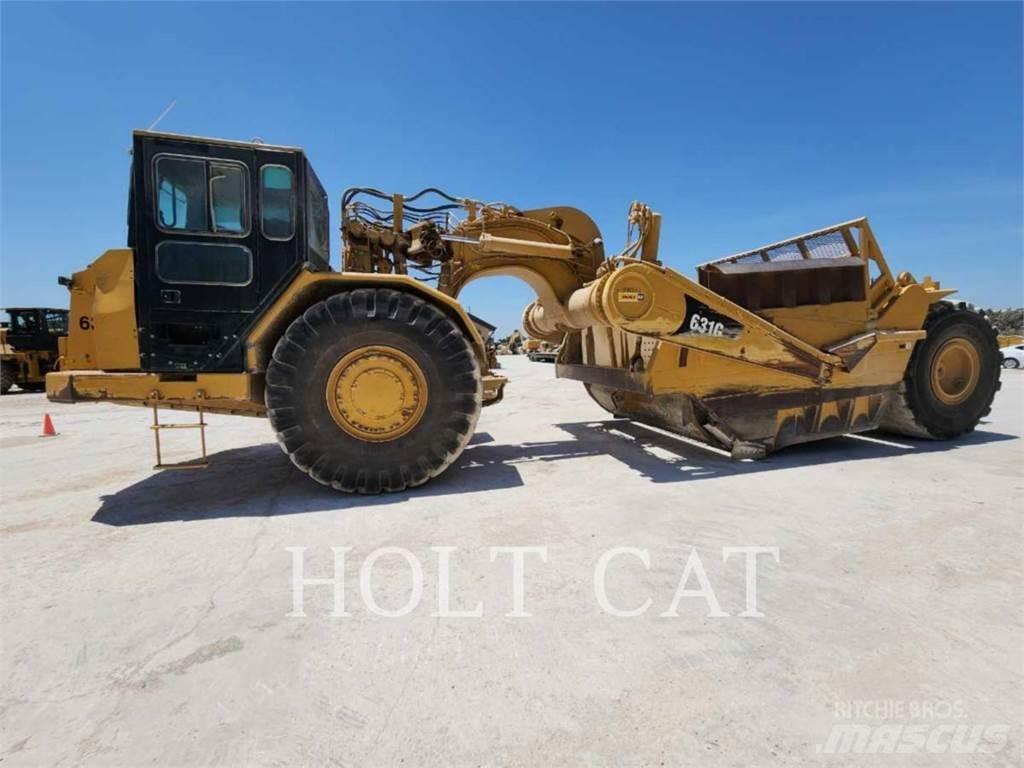 CAT 631G Skrobaki