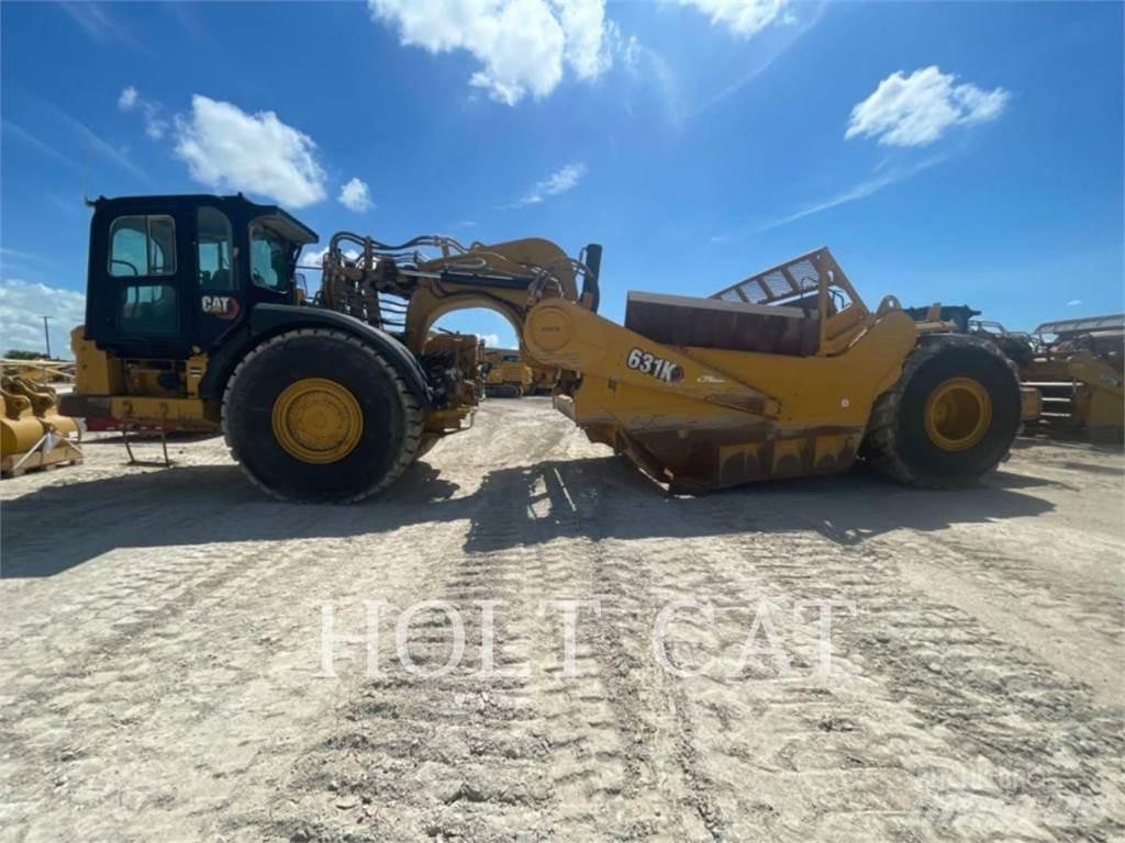 CAT 631K Skrobaki