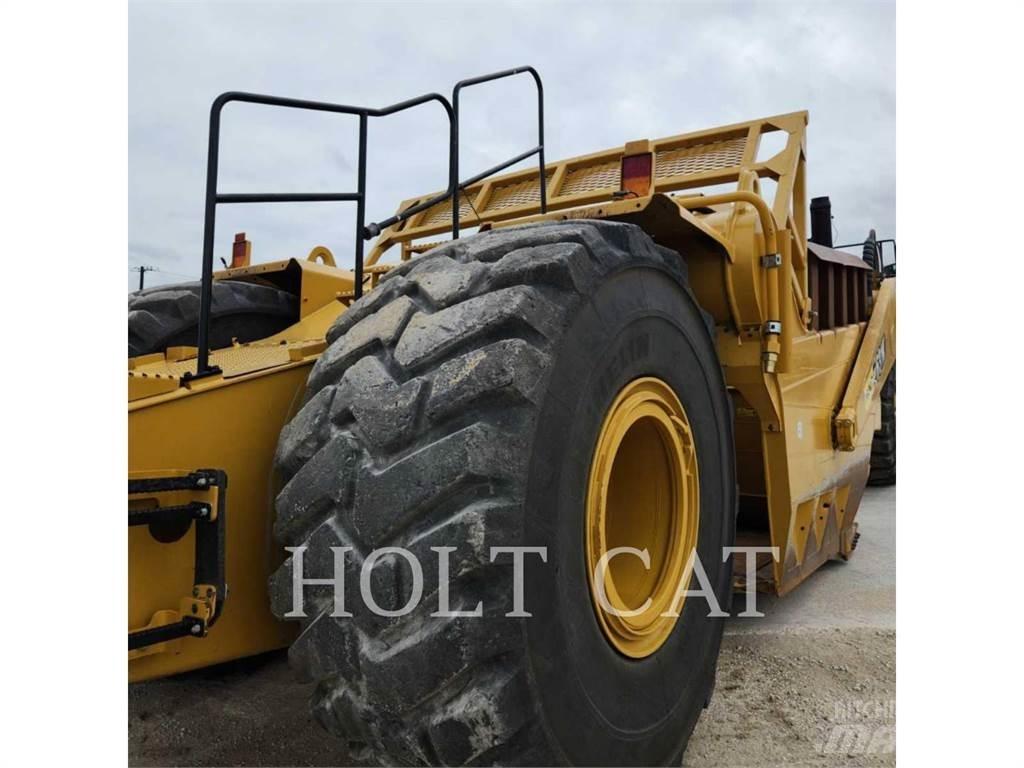 CAT 631K Skrobaki