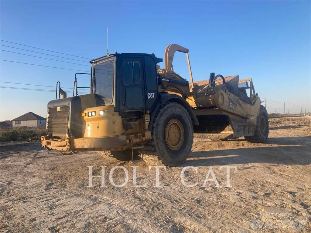 CAT 631K Skrobaki