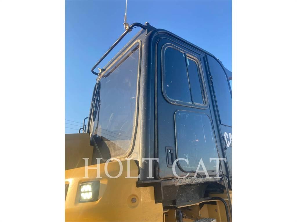 CAT 631K Skrobaki