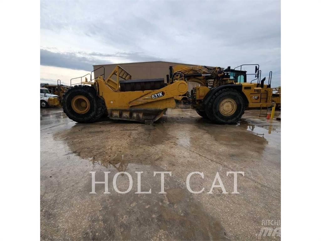 CAT 631K Skrobaki