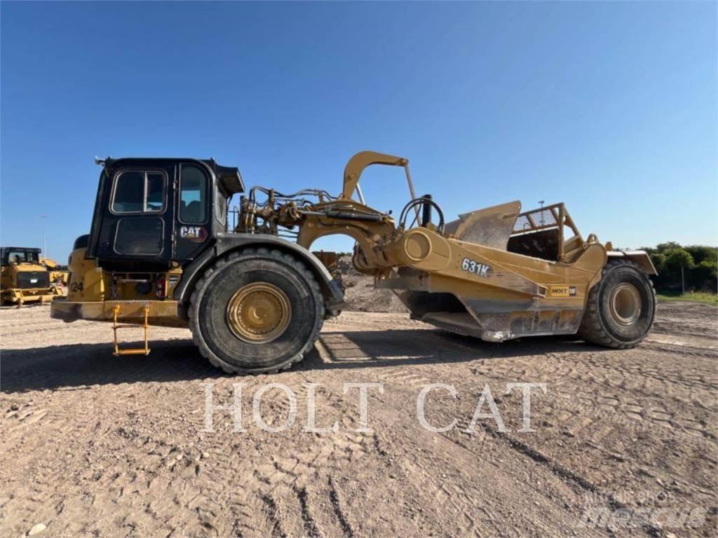 CAT 631K Skrobaki