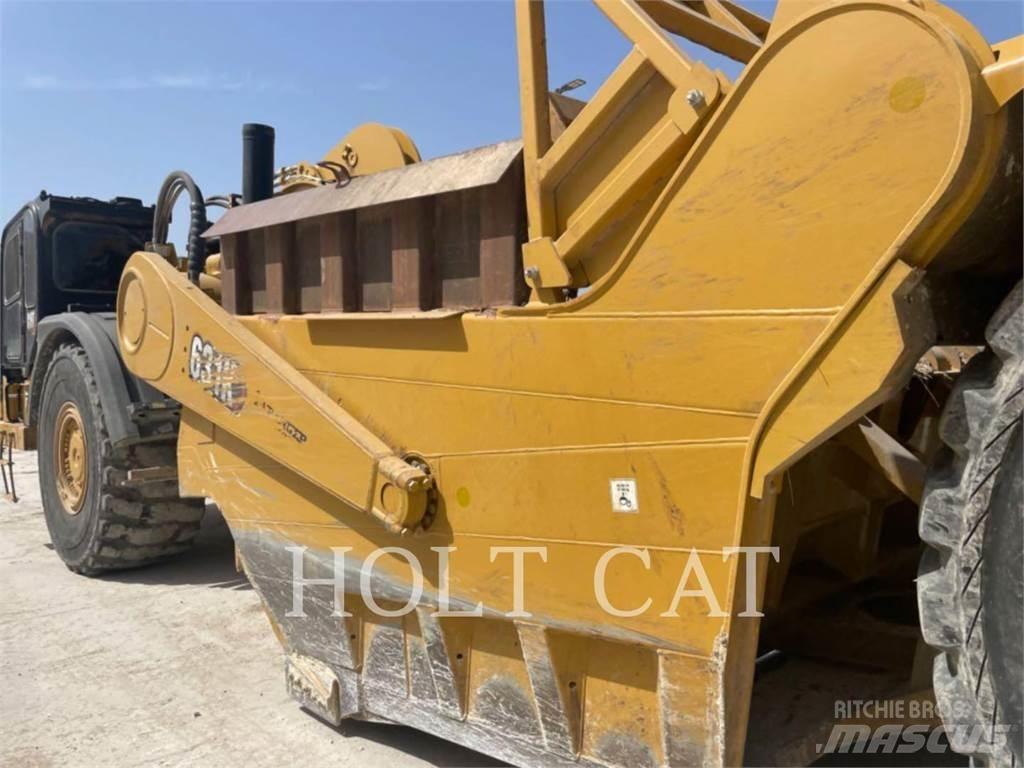 CAT 631K Skrobaki