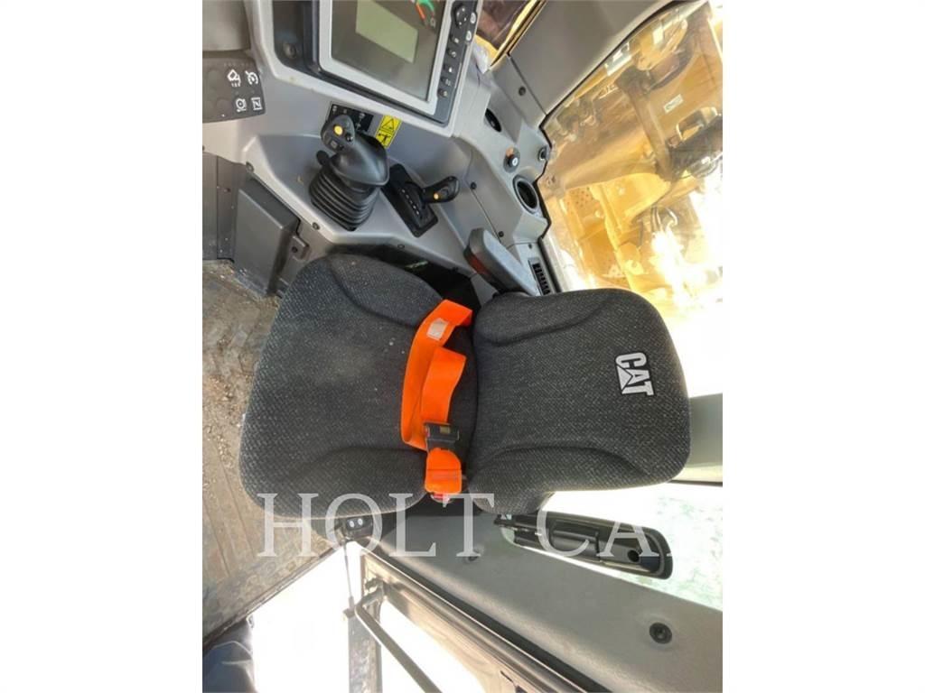 CAT 631K Skrobaki