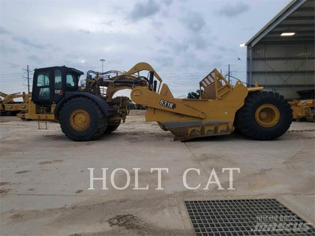 CAT 631K Skrobaki