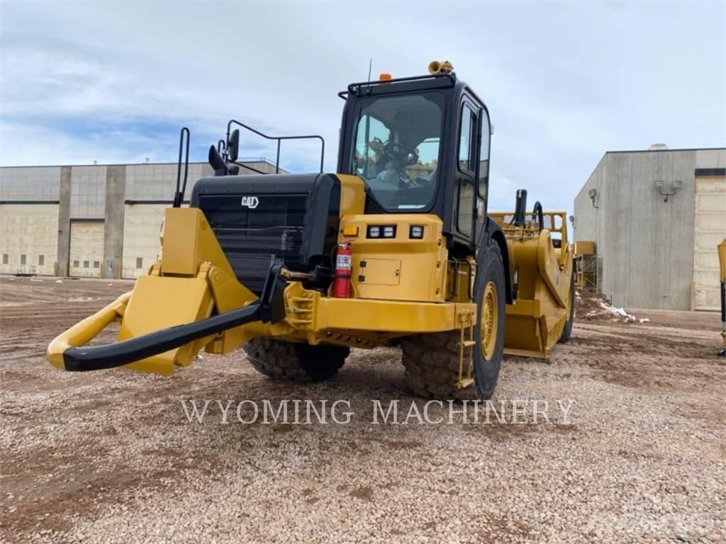CAT 637 Skrobaki