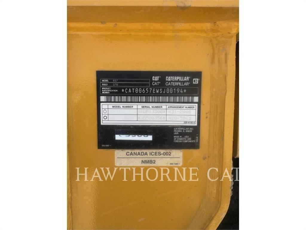 CAT 657 Skrobaki