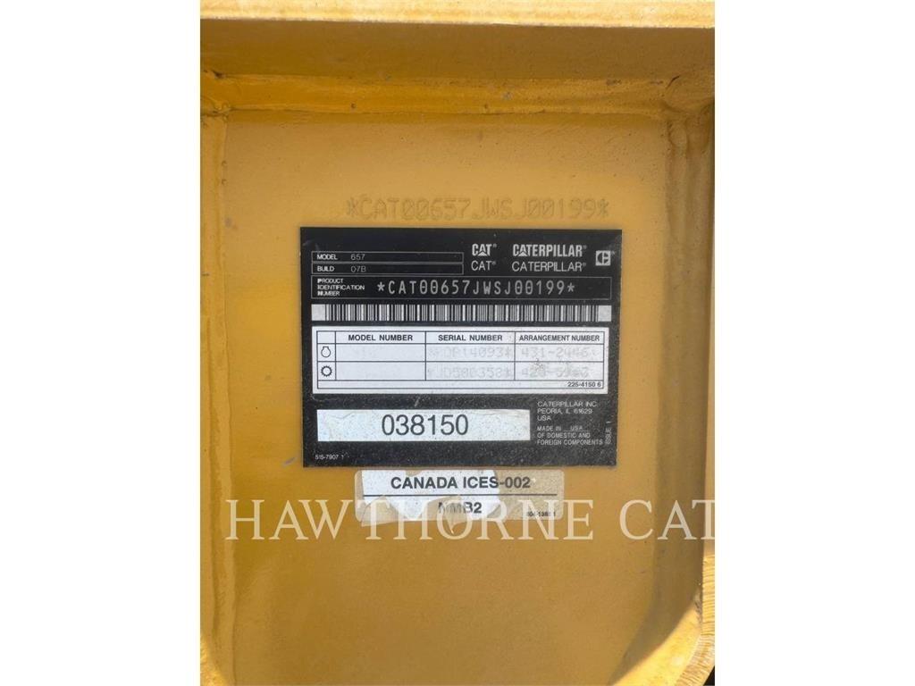 CAT 657 Skrobaki