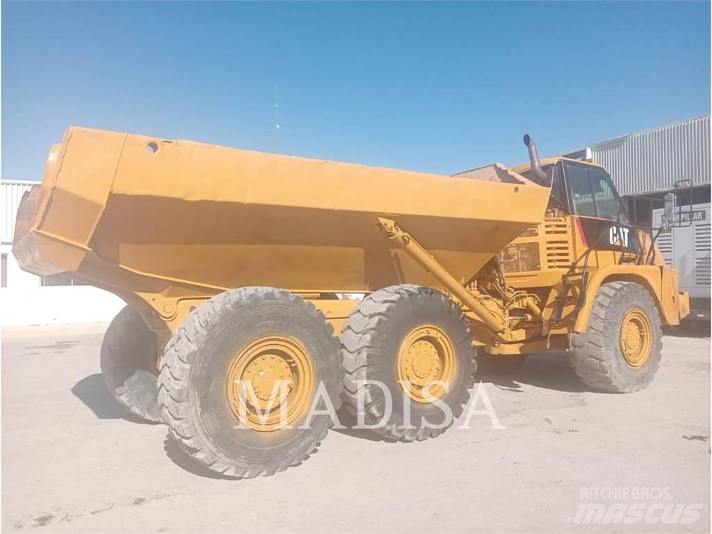 CAT 725 Wozidła przegubowe