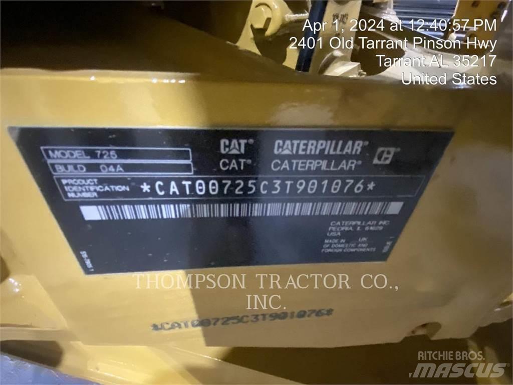 CAT 725 Wozidła przegubowe
