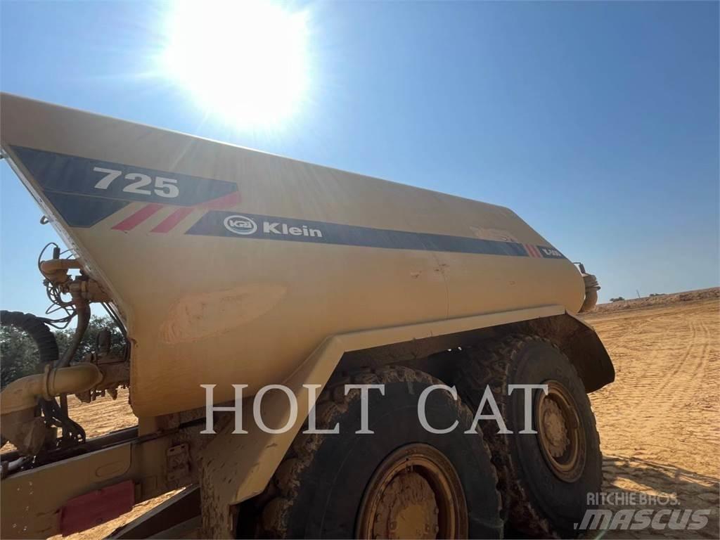 CAT 725 Wozidła przegubowe