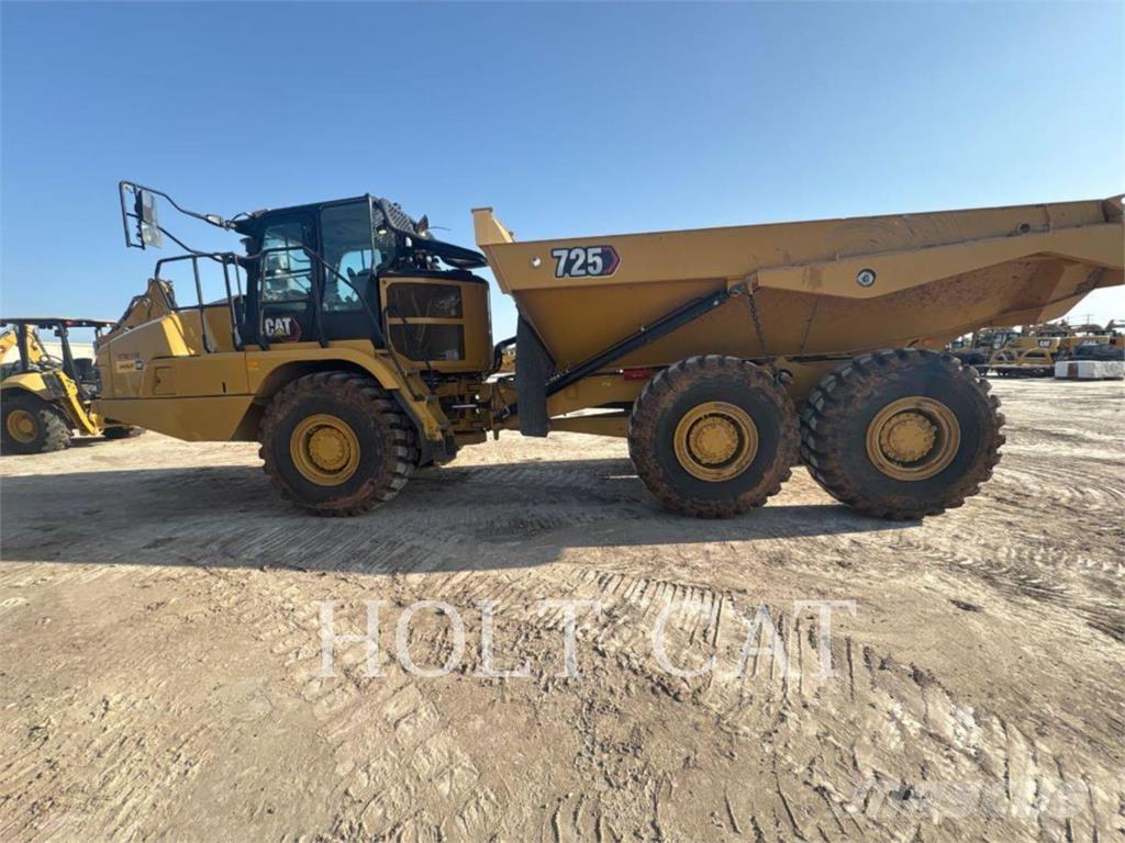 CAT 725 Wozidła przegubowe