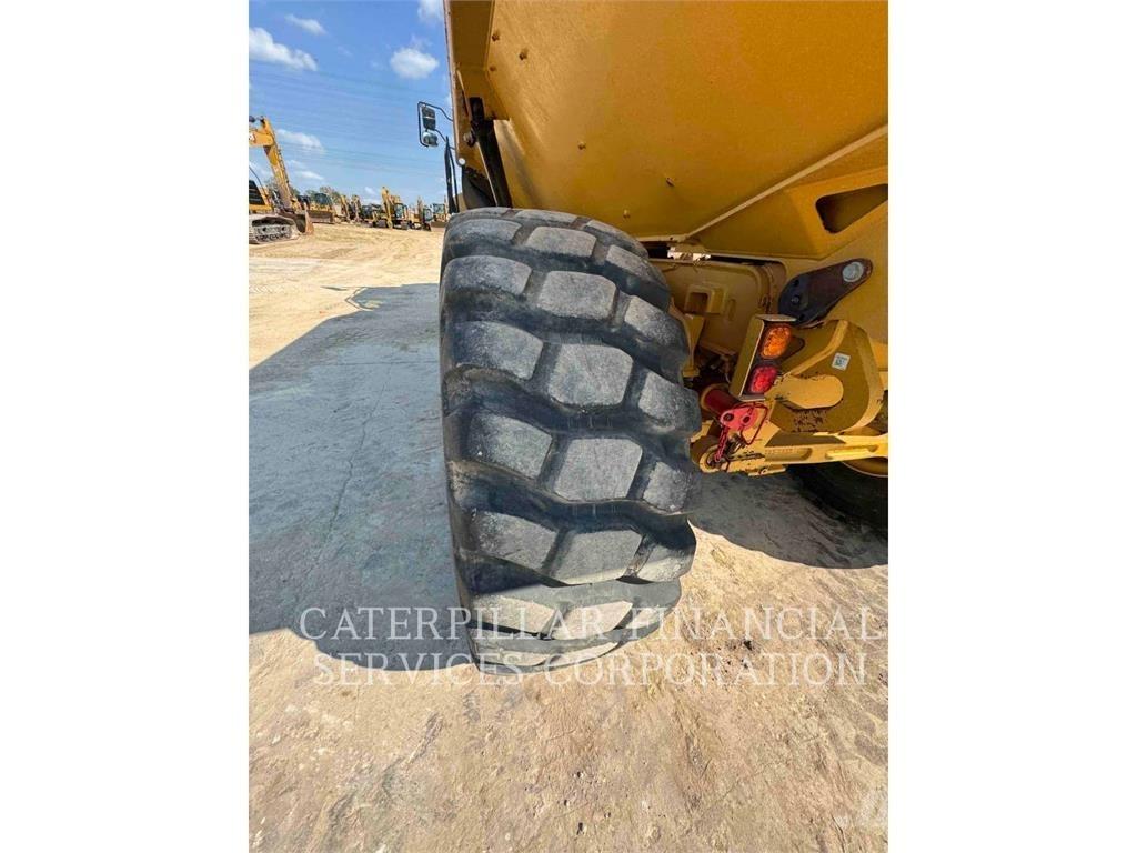 CAT 725-04 Wozidła przegubowe