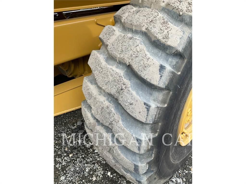 CAT 725 T Wozidła przegubowe