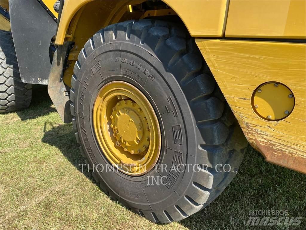 CAT 730 Wozidła przegubowe