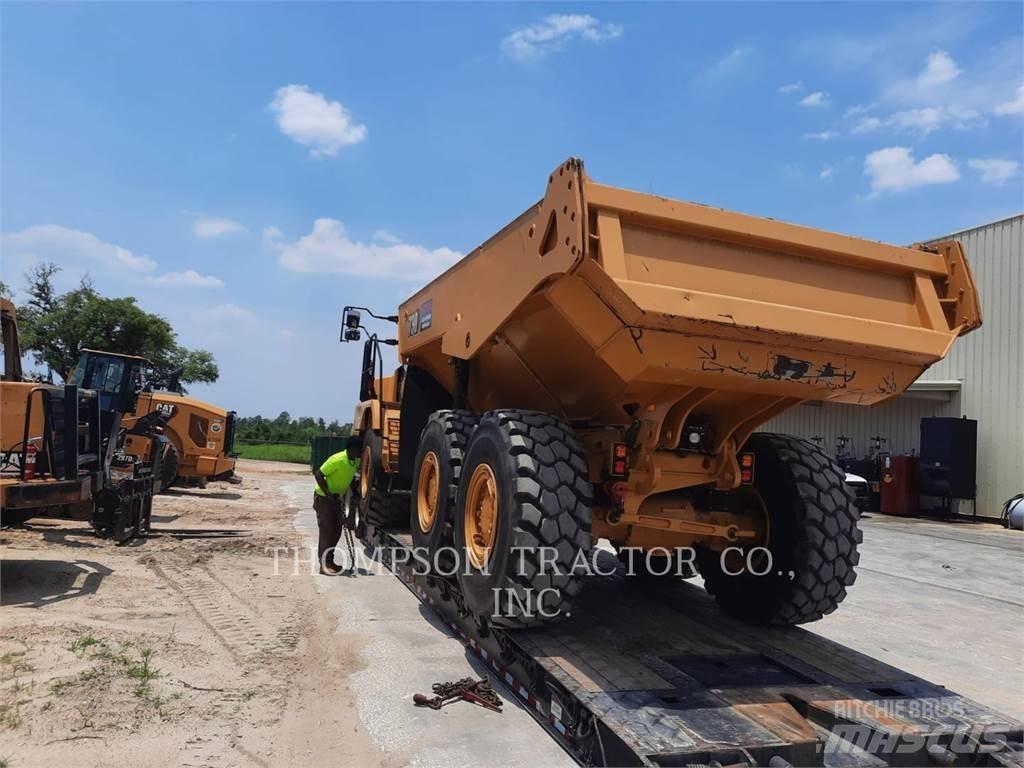 CAT 730 Wozidła przegubowe