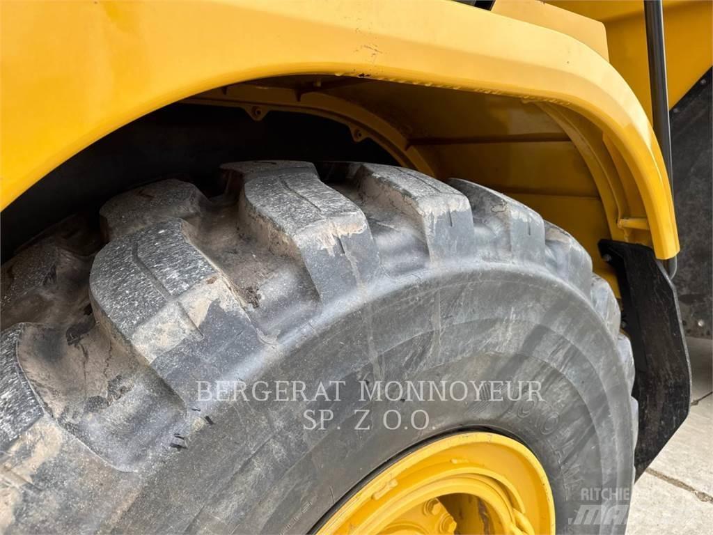 CAT 730 Wozidła przegubowe