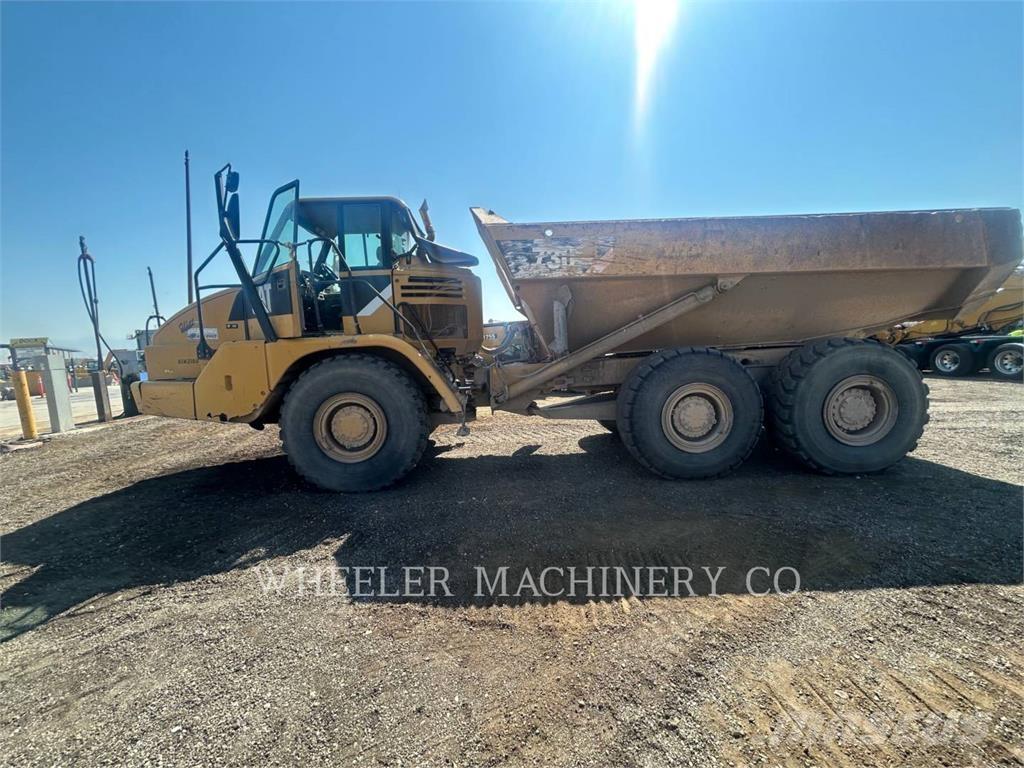 CAT 730 Wozidła przegubowe