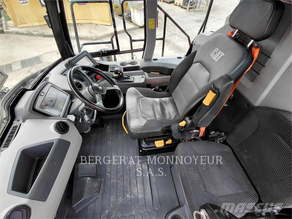 CAT 730 Wozidła przegubowe