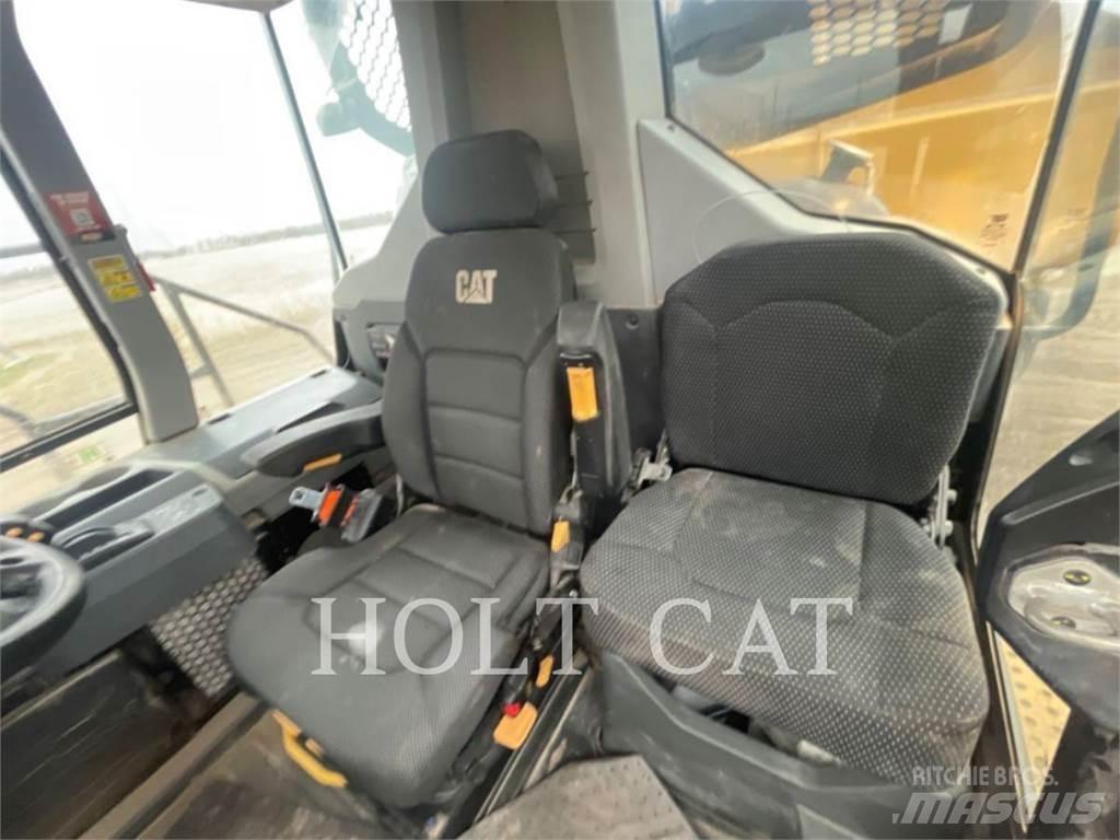 CAT 730 Wozidła przegubowe