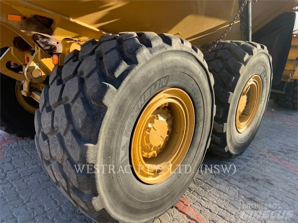CAT 730C2 Wozidła przegubowe