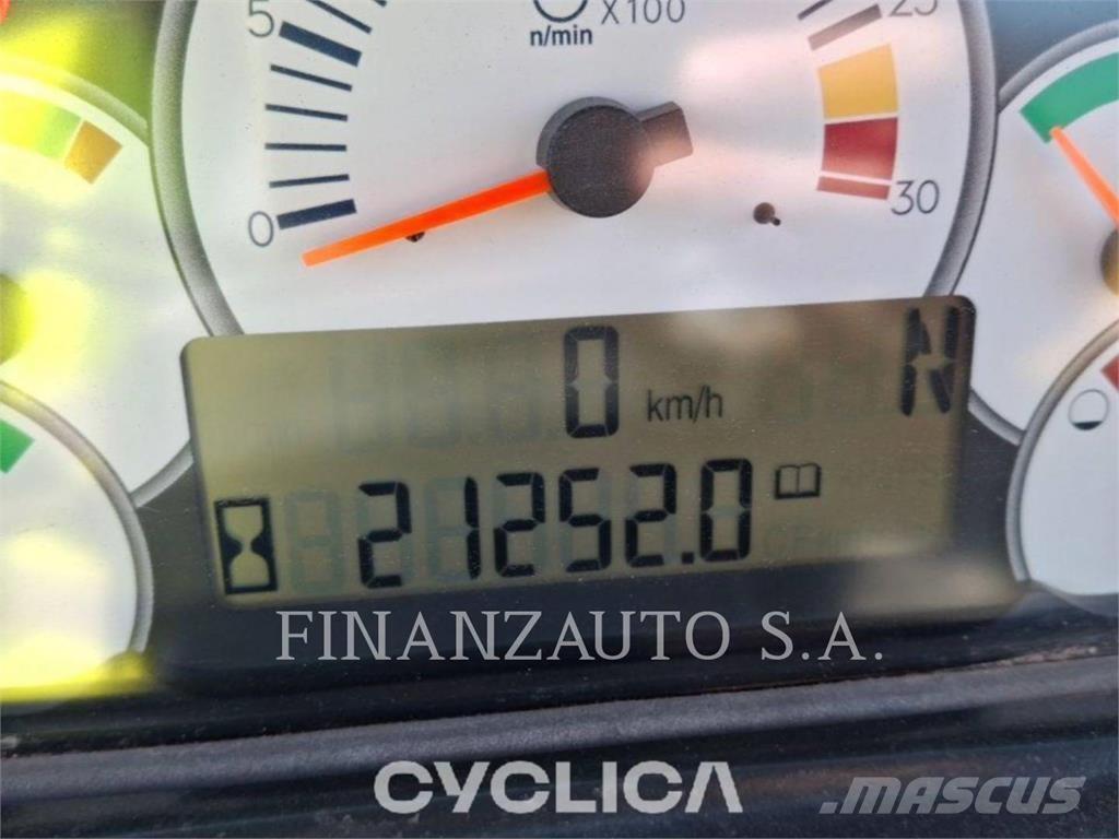 CAT 740 Wozidła przegubowe