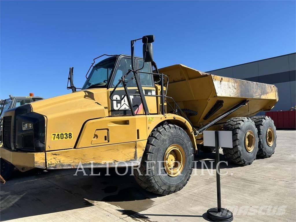 CAT 740B Wozidła przegubowe