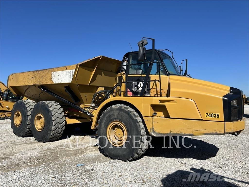 CAT 740B Wozidła przegubowe