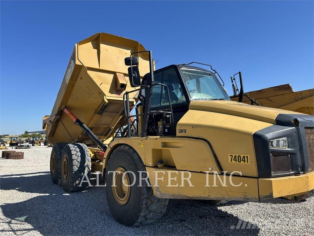 CAT 740B Wozidła przegubowe