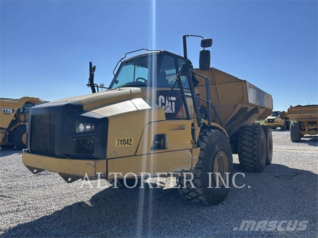 CAT 740B Wozidła przegubowe