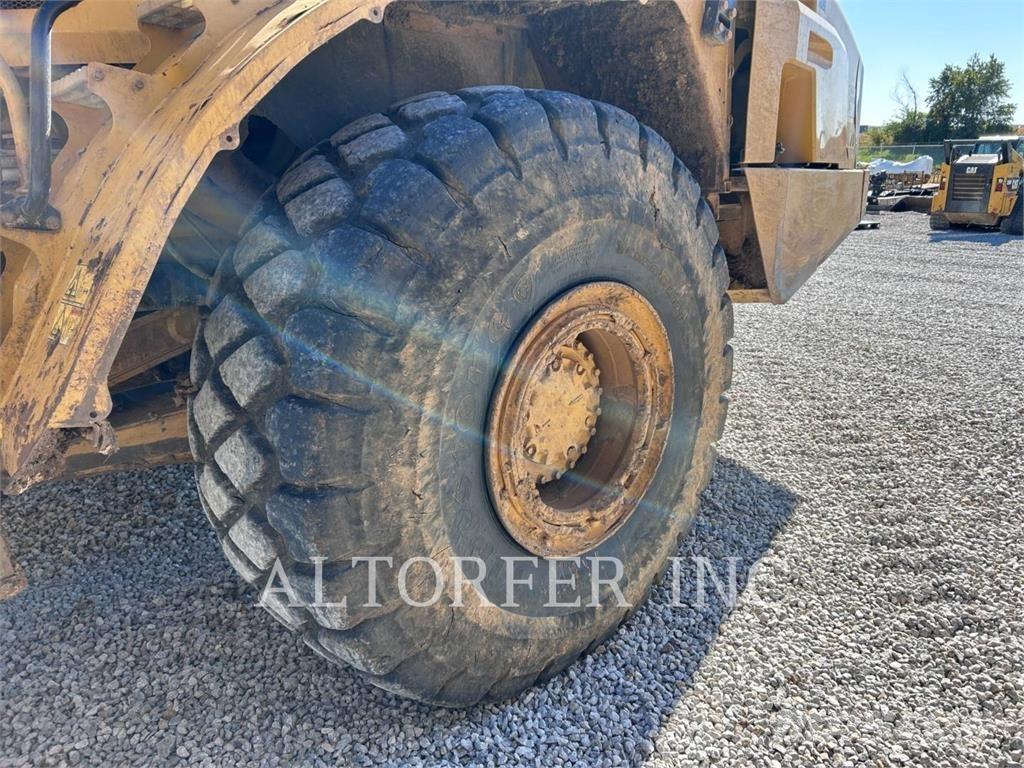 CAT 740B Wozidła przegubowe