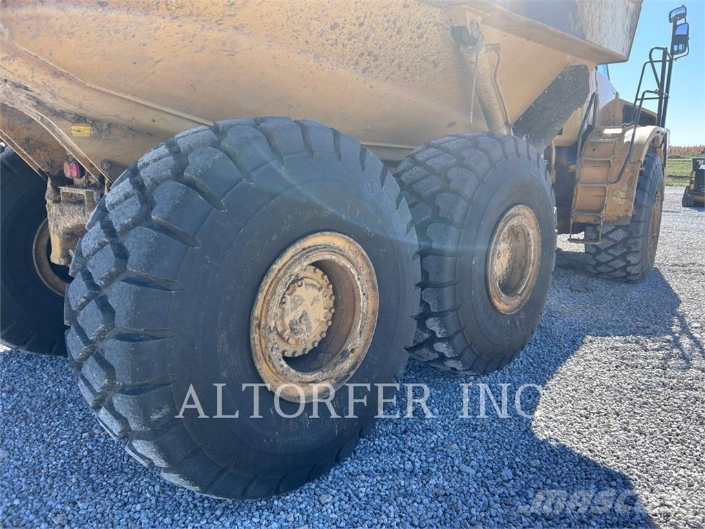 CAT 740B Wozidła przegubowe