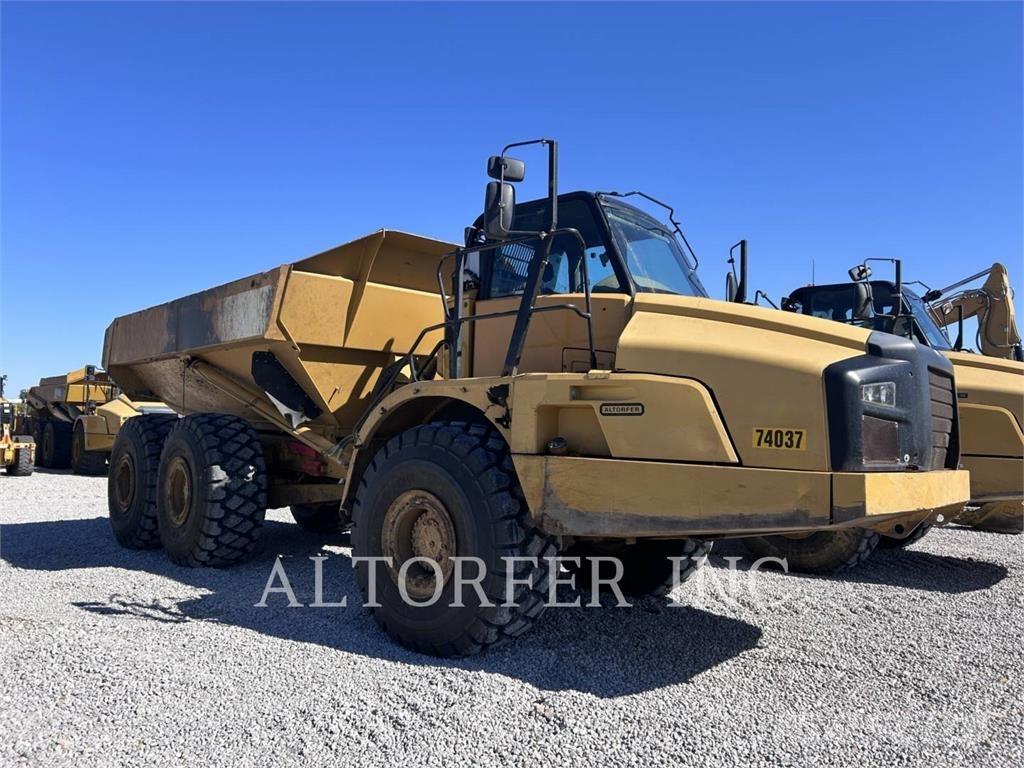 CAT 740B Wozidła przegubowe