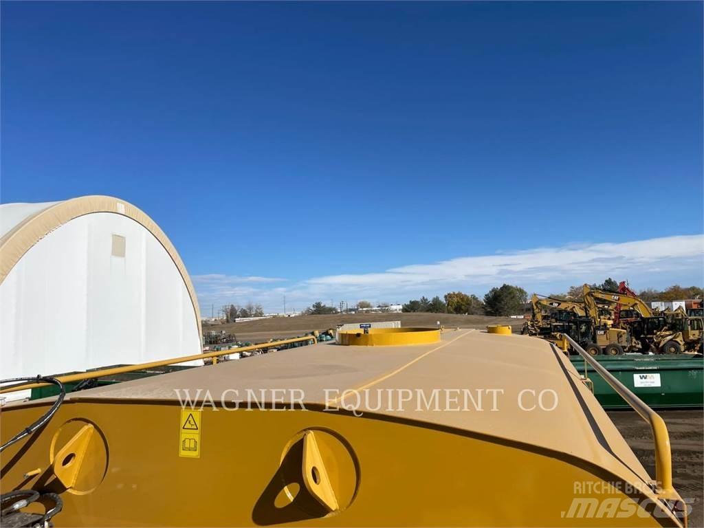 CAT 740B WT RB Polewaczki