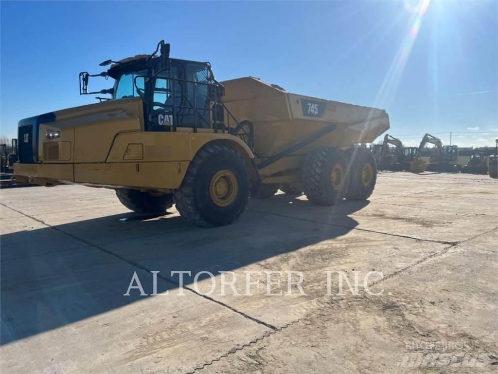 CAT 745 Wozidła przegubowe
